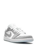 Jordan 1 Low Wolf Grey - Image 3