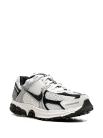 Nike Vomero 5 Photon Black - Image 2