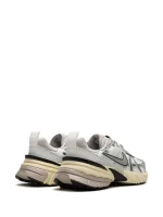 Nike V2K Run Summit White Metallic Silver - Image 2