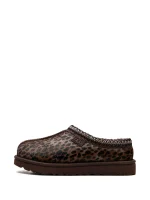 UGG Tasman Slipper Caspian Burnt Cedar - Image 3
