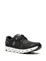On Running Cloud 5 Black White - Image 2