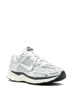 Nike Vomero 5 Metallic Silver - Image 2