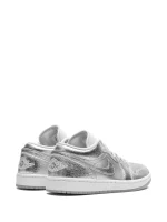 Jordan 1 Low SE Metallic Silver - Image 6