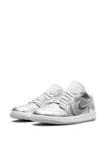Jordan 1 Low SE Metallic Silver - Image 4