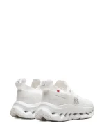 On Running Cloudtilt LOEWE All White - Image 5