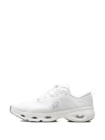 On Running Cloudsolo LOEWE White Light Grey - Image 5